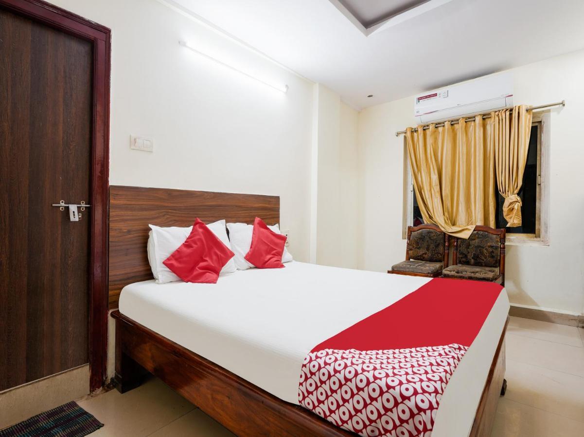 Spot On Hotel Supriya Vijayawāda Exterior foto
